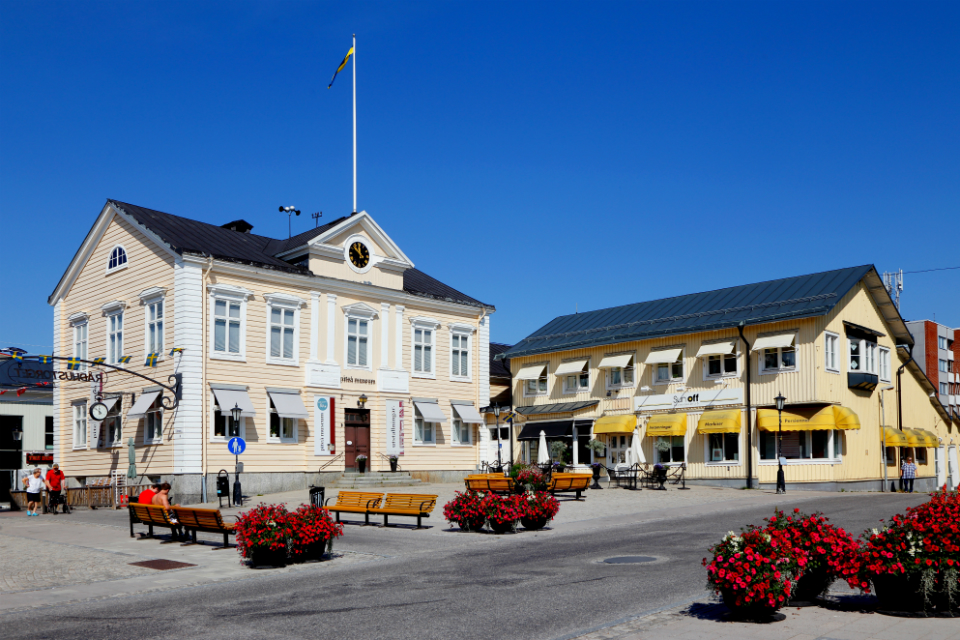 pite kommun radhustorget.jpg