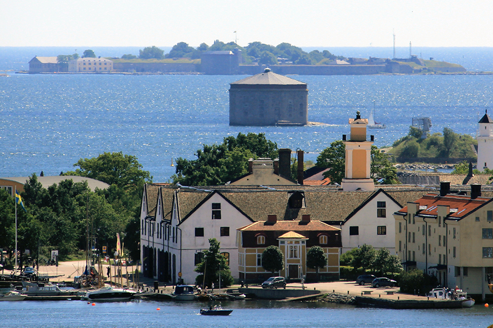 Karlskrona, Schrems Ii, Moln, Drönarbild Över Karlskronas Hamn